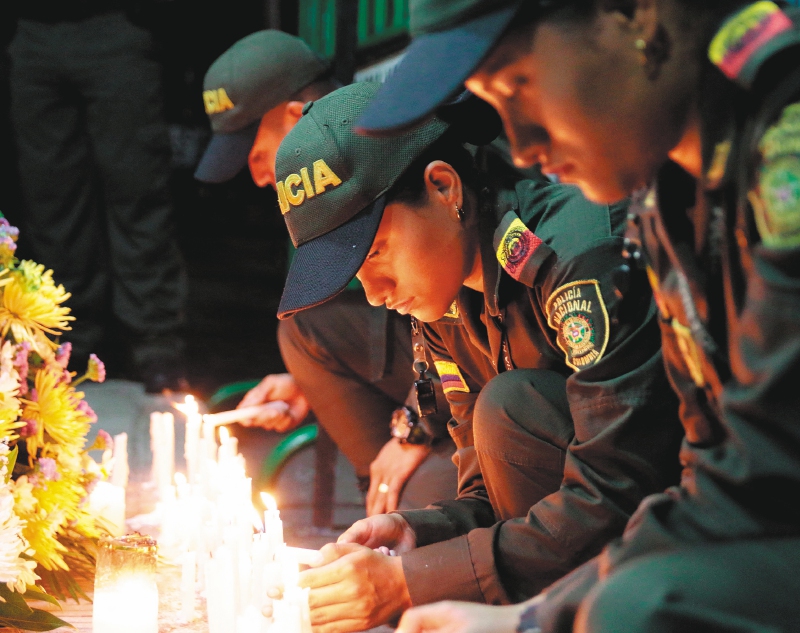 Francotirador mató a policía en zona donde hay presencia del Eln y las disidencias