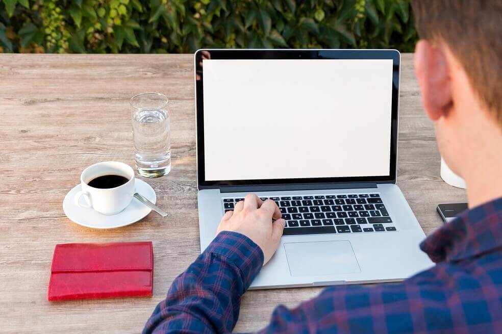 Mintrabajo radicará proyecto de ley para regular el trabajo en casa