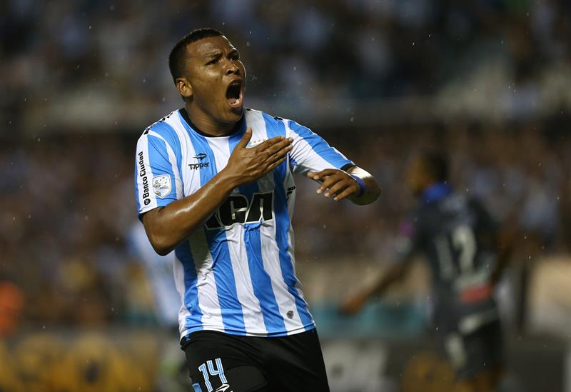 Racing venció a Boca Juniors con golazo de un colombiano
