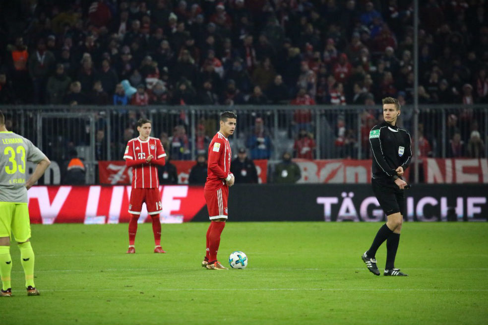 Con James 45 minutos, Bayern ganó y se consolidó como líder de la Bundesliga