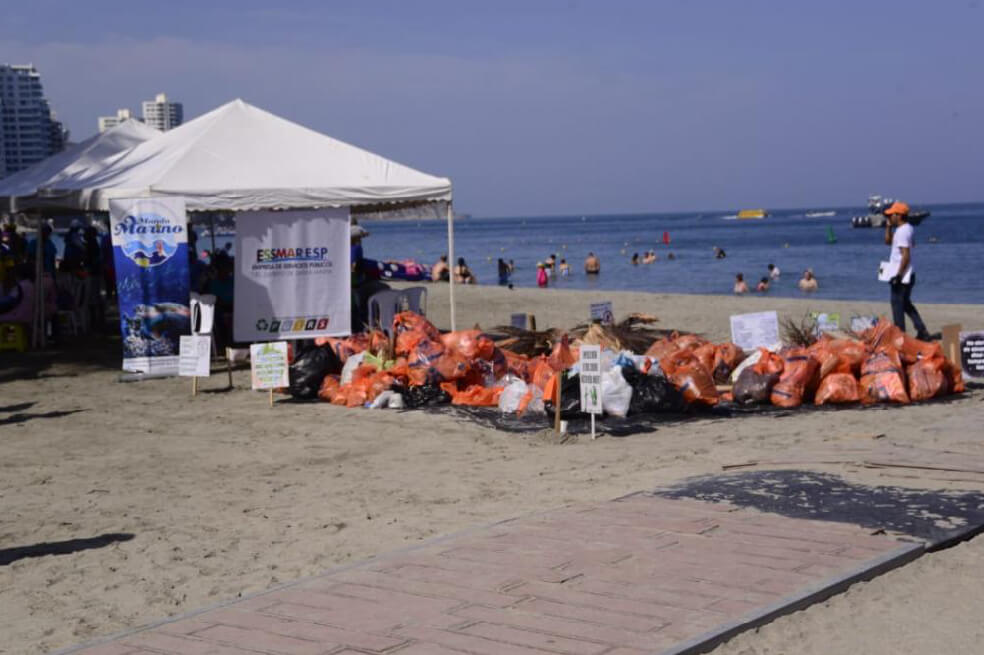 Una tonelada de residuos fue sacada de la playa El Rodadero en Santa Marta