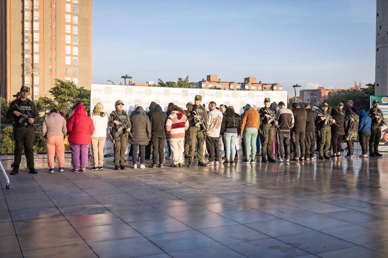 Cae red de extorsión que operaba desde La Picota; exmiembro del Inpec entre los capturados