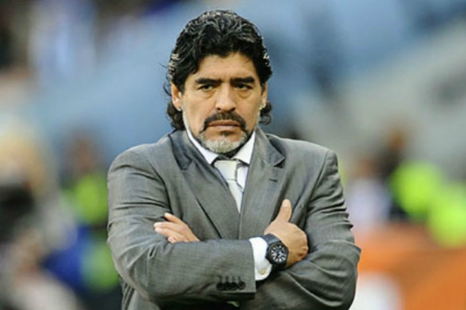 Por considerarlo un robo, Maradona pide repetir partido entre Panamá y México