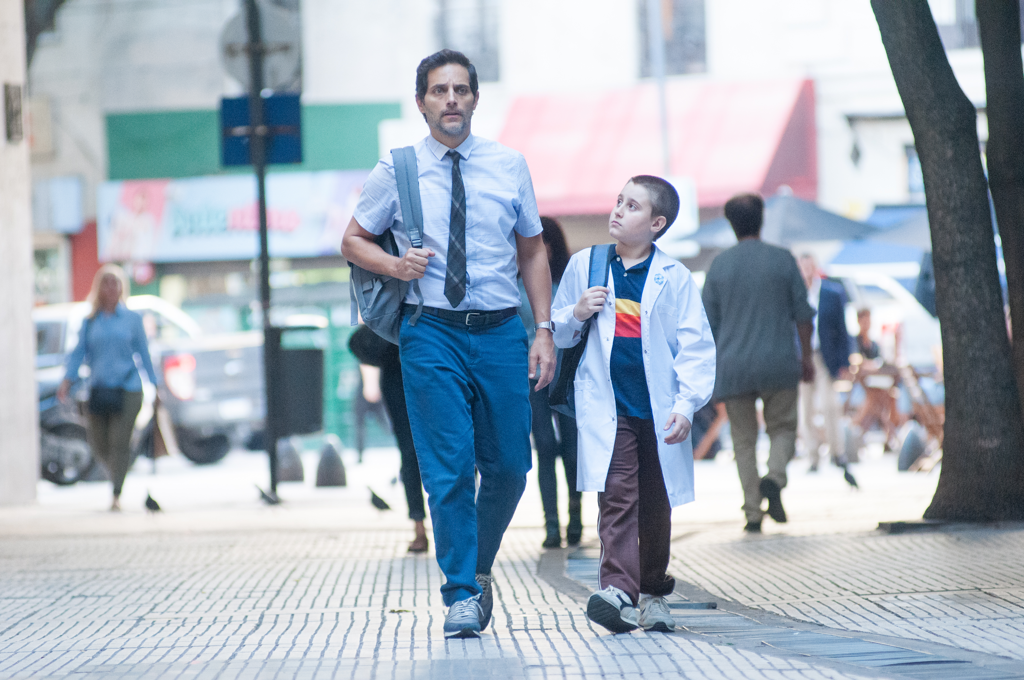 “Robo mundial”, la serie que muestra que el amor por el fútbol no tiene límites