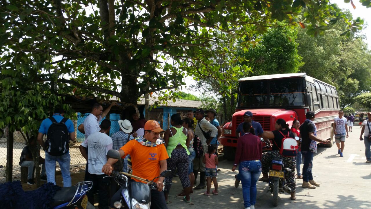 Retornan familias desplazadas a veredas de Cáceres, Antioquia