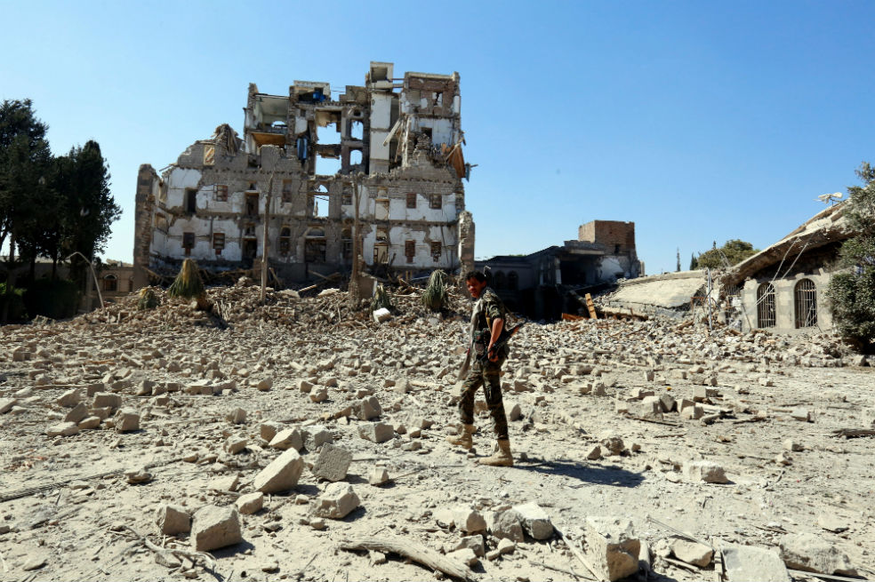 Al menos 12 muertos en ataque aéreo contra campo de prisioneros en Yemen