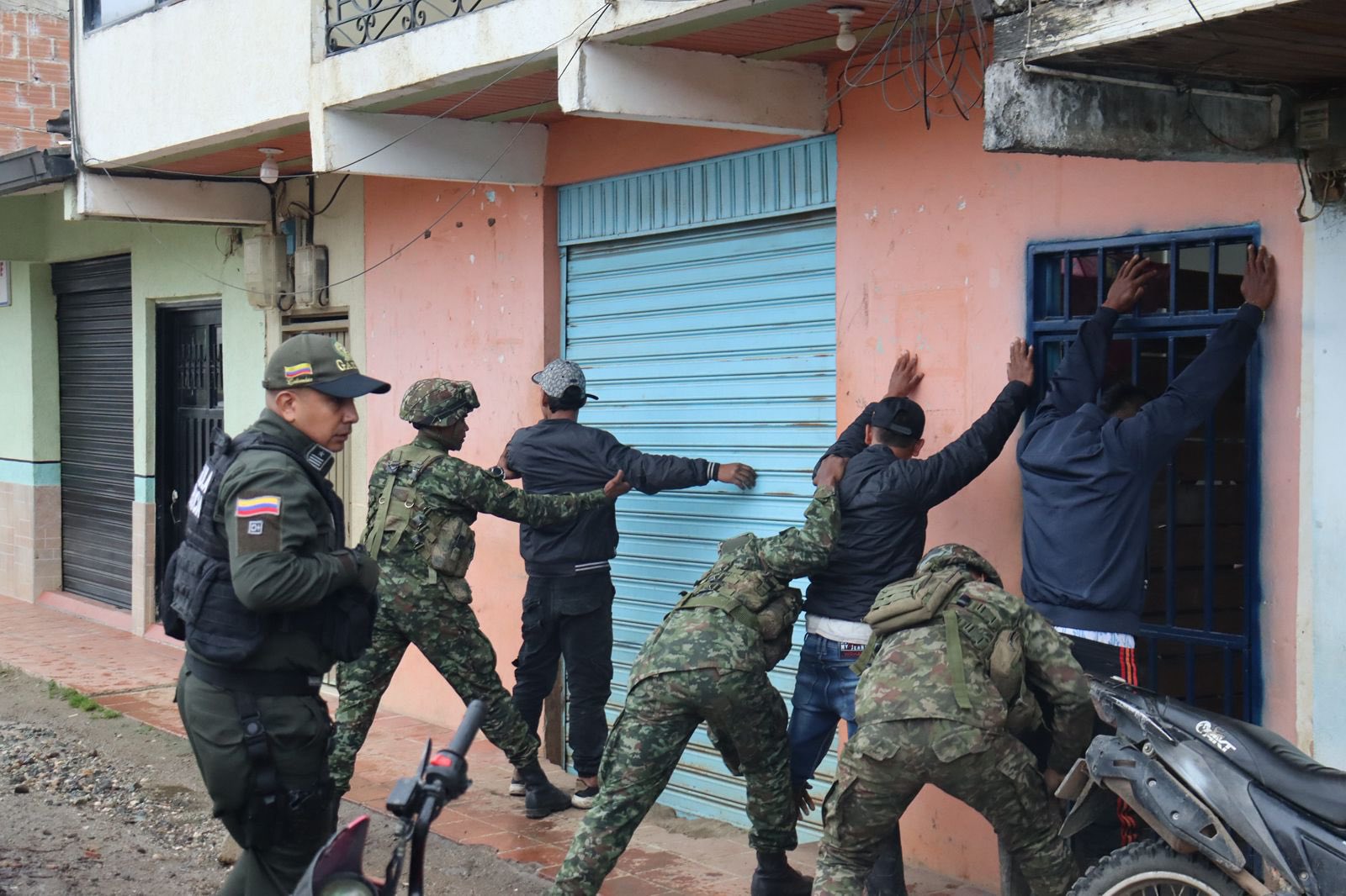 Liberaron a los 57 militares que estaban retenidos en El Tambo (Cauca)
