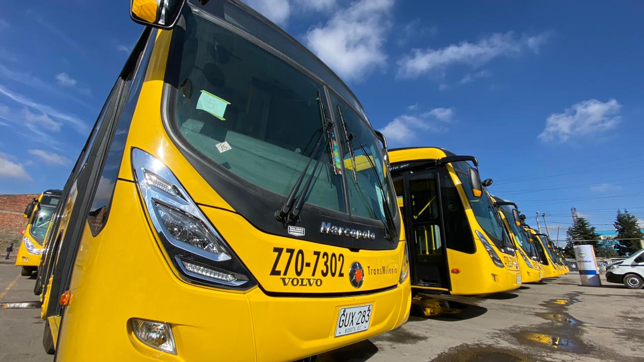 La mayoría de los buses llegaron al puerto de Buenaventura, tras ser fabricados en China y están llegando progresivamente a Bogotá.