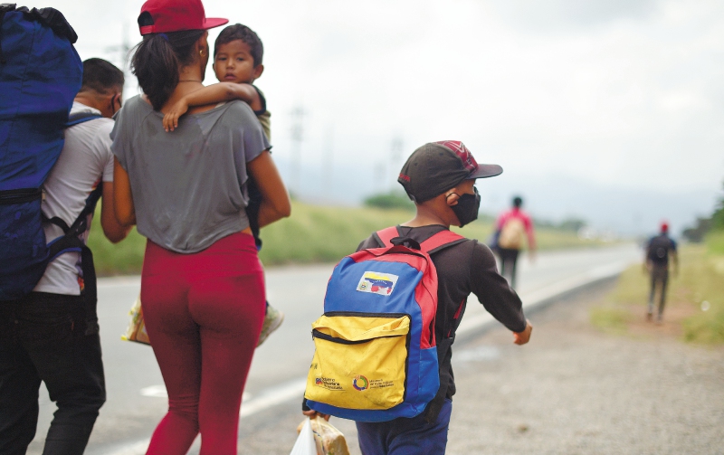 El 41 % de los venezolanos en Colombia se considera pobre