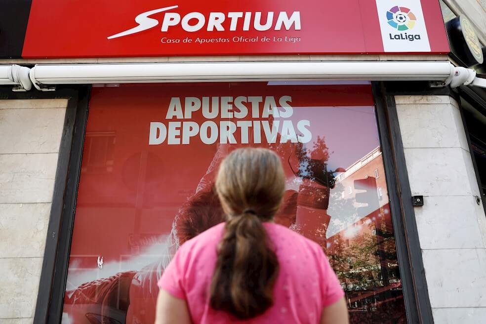Las casas de apuestas que alarman a España y desatan protestas