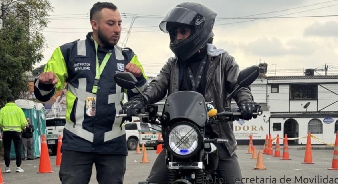 Curso gratuito para motociclistas novatos en Bogotá: así puede participar este 21 de febrero
