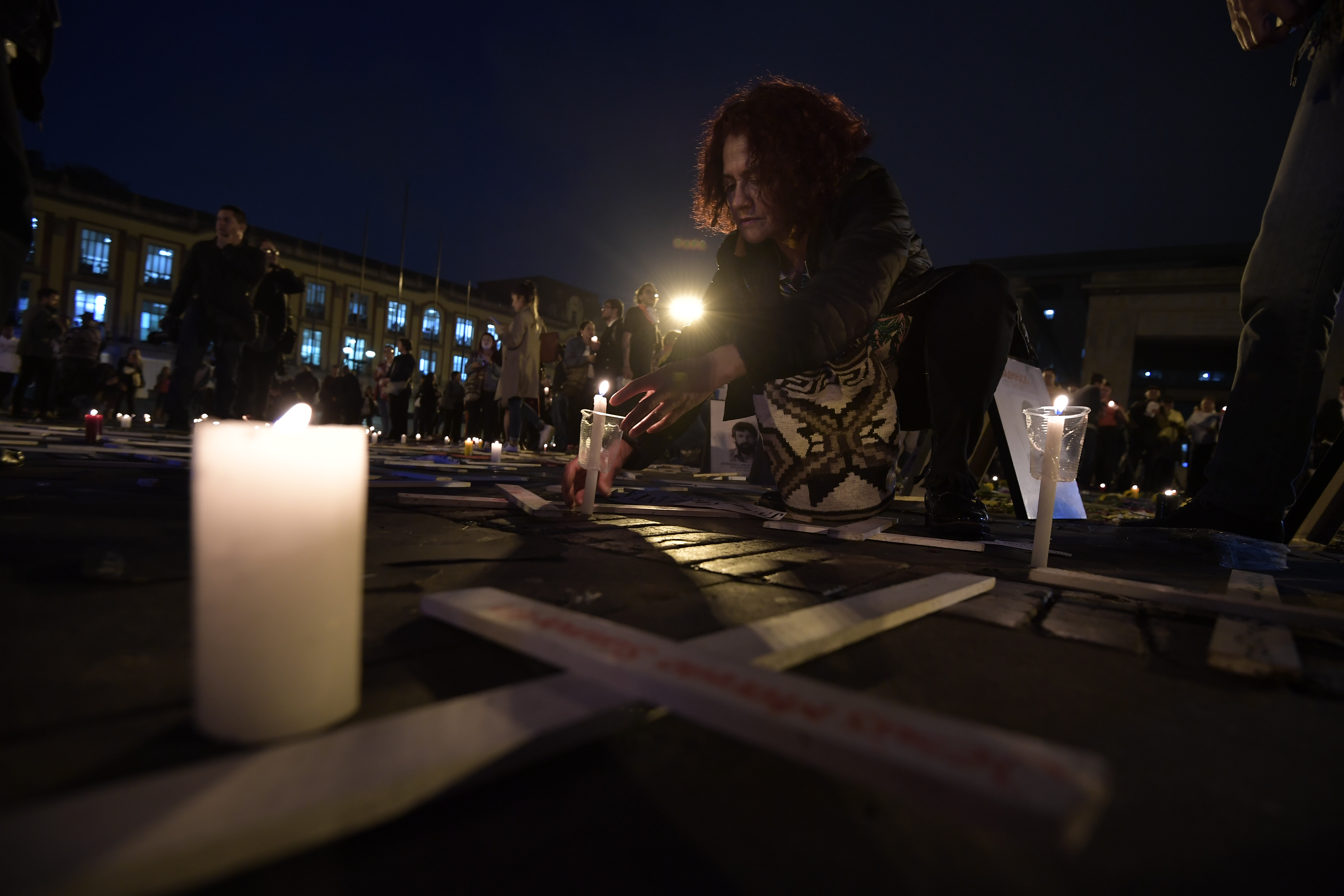 Plantón por los líderes Sociales Asesinados, desaparecidos y en apoyo a las mujeres.