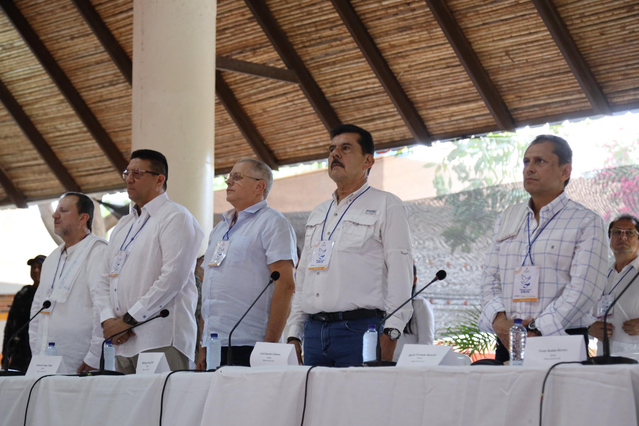 Reunión de 11 exjefes paramilitares en Valledupar. Entre los asistentes, Macaco, Mancuso y Jorge 40.