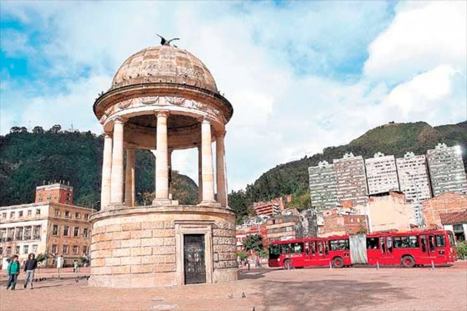 Ciudadanos pueden aportar fotos para construir álbum familiar de Bogotá