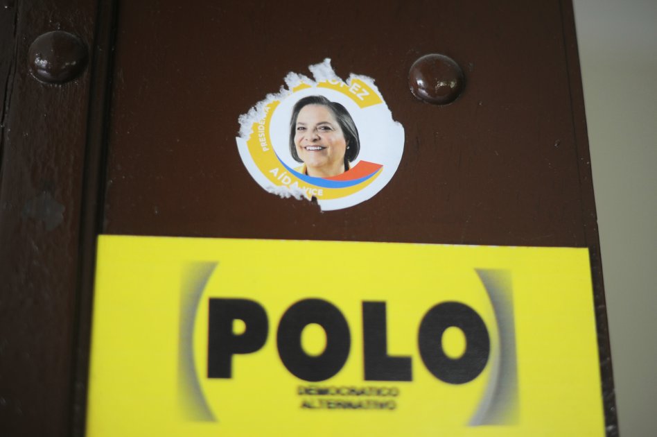 ¿Se le acabó el tiempo a Clara López para ser precandidata a la Presidencia por el Polo?