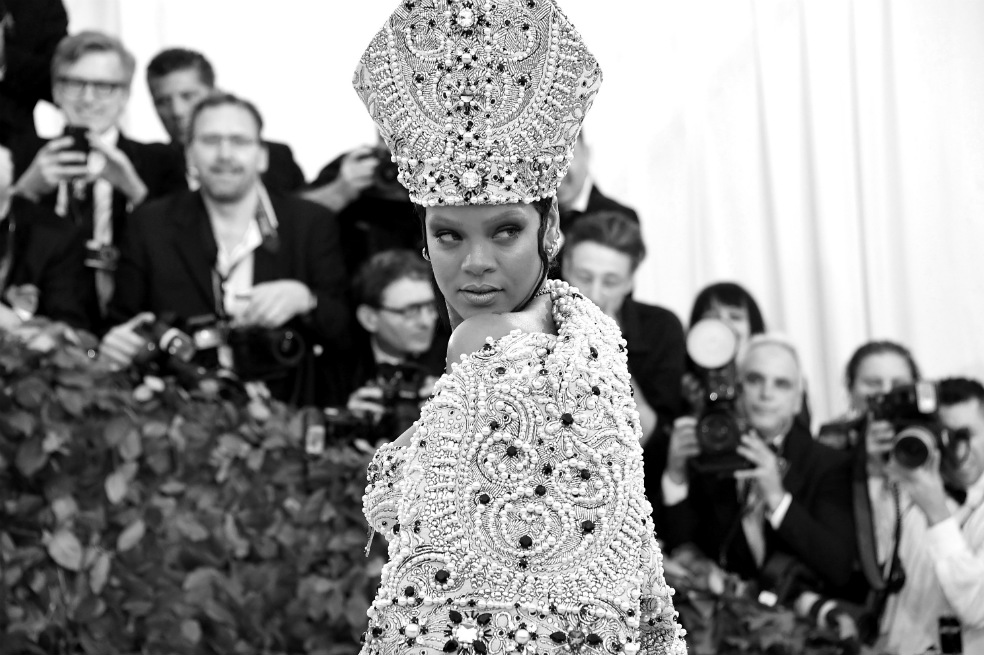 El catolicismo imaginado por la moda se exhibe en Nueva York
