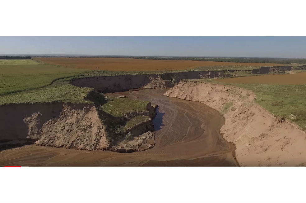 El río argentino que apareció por culpa de la deforestación