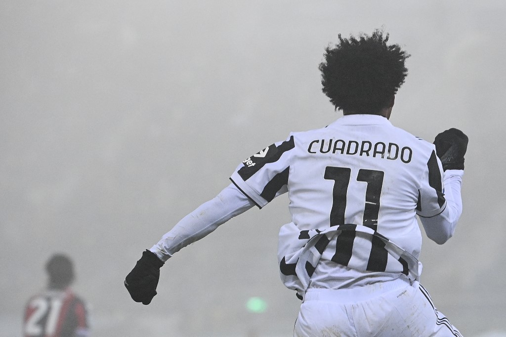 Golazo olímpico de Cuadrado, el mejor de diciembre en el fútbol italiano