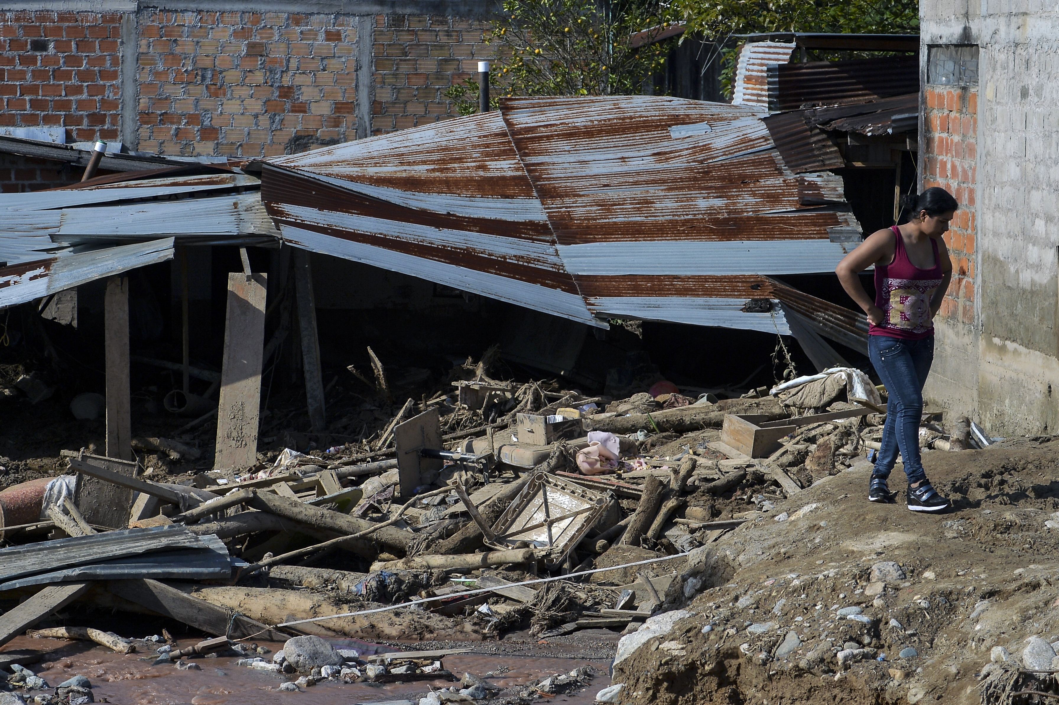 Ya son 311 los muertos por avalancha en Mocoa; 100 son niños