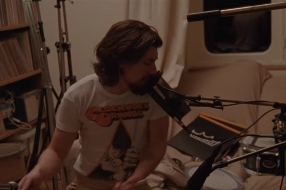 Arctic Monkeys estrena el documental «Warp Speed Chic»