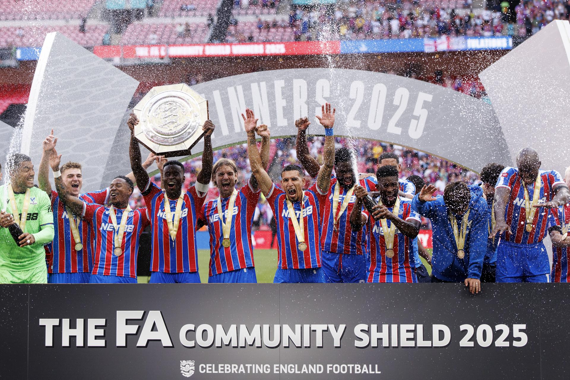 Muñoz y Lerma, campeones en Inglaterra: Crystal Palace levantó la Community Shield