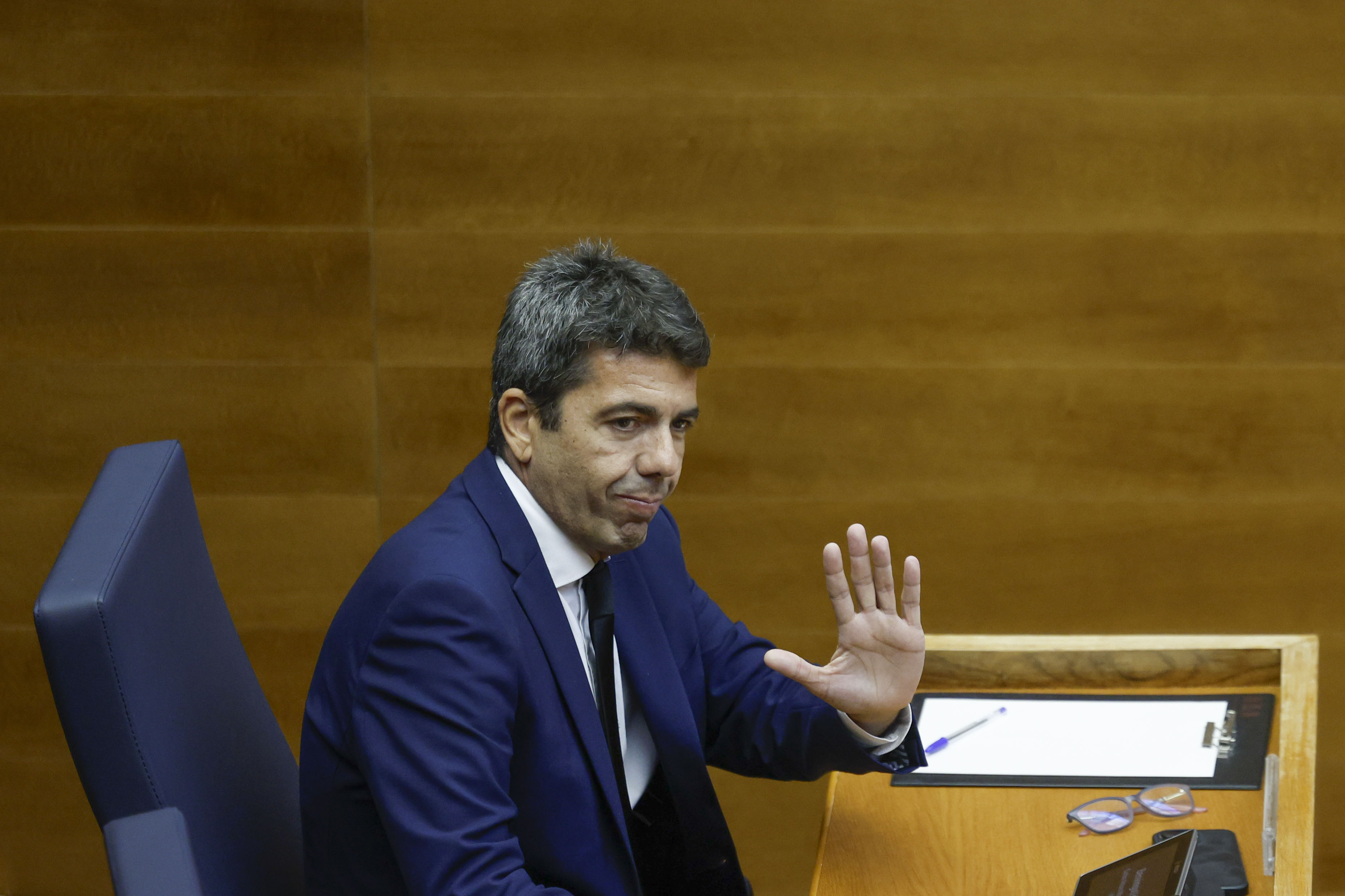 Presidente de Valencia admite “fallas” en gestión de la DANA, pero señala a Madrid