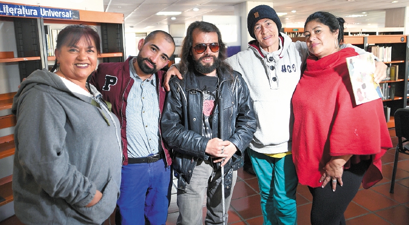 Los rostros que le dan vida a la Biblioteca Carlos E. Restrepo en Bogotá