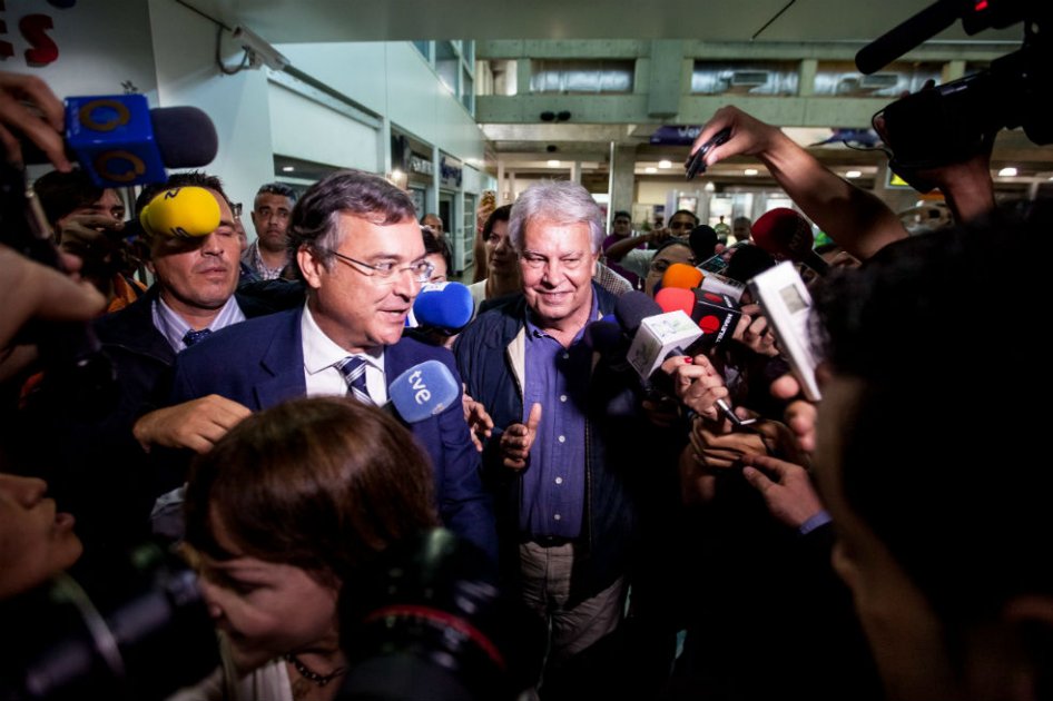 Maduro pide a Colombia explicar préstamo de avión de Fuerza Aérea a Felipe González