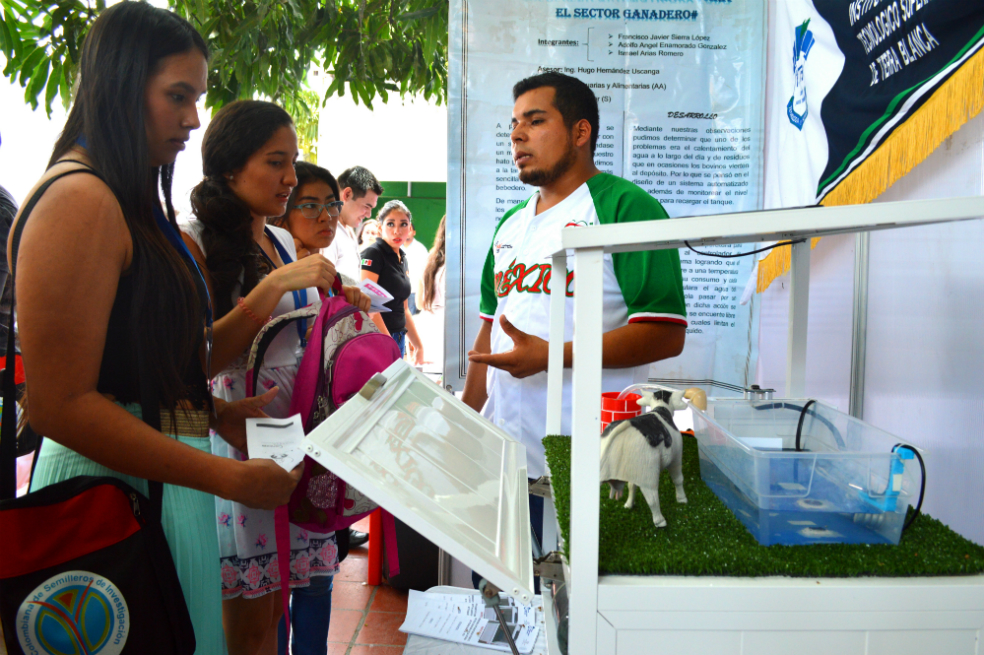 En Colombia, la bandera de la investigación la llevan los jóvenes