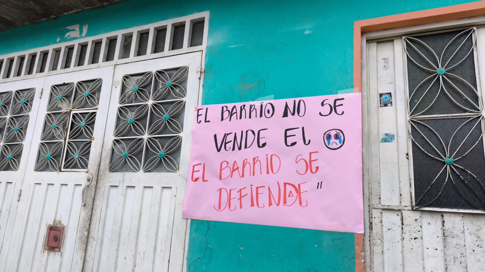 Vecinos de Potosí protestan por compra y demolición de predios para el cable aéreo