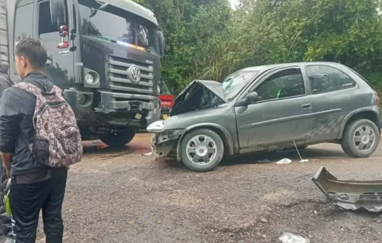 Un niño muerto y varios heridos dejó grave accidente en la vía Guaduas-Villeta