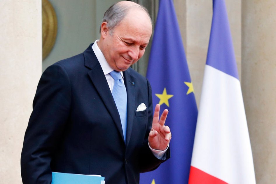 Francia anuncia ayuda millonaria para la oposición siria