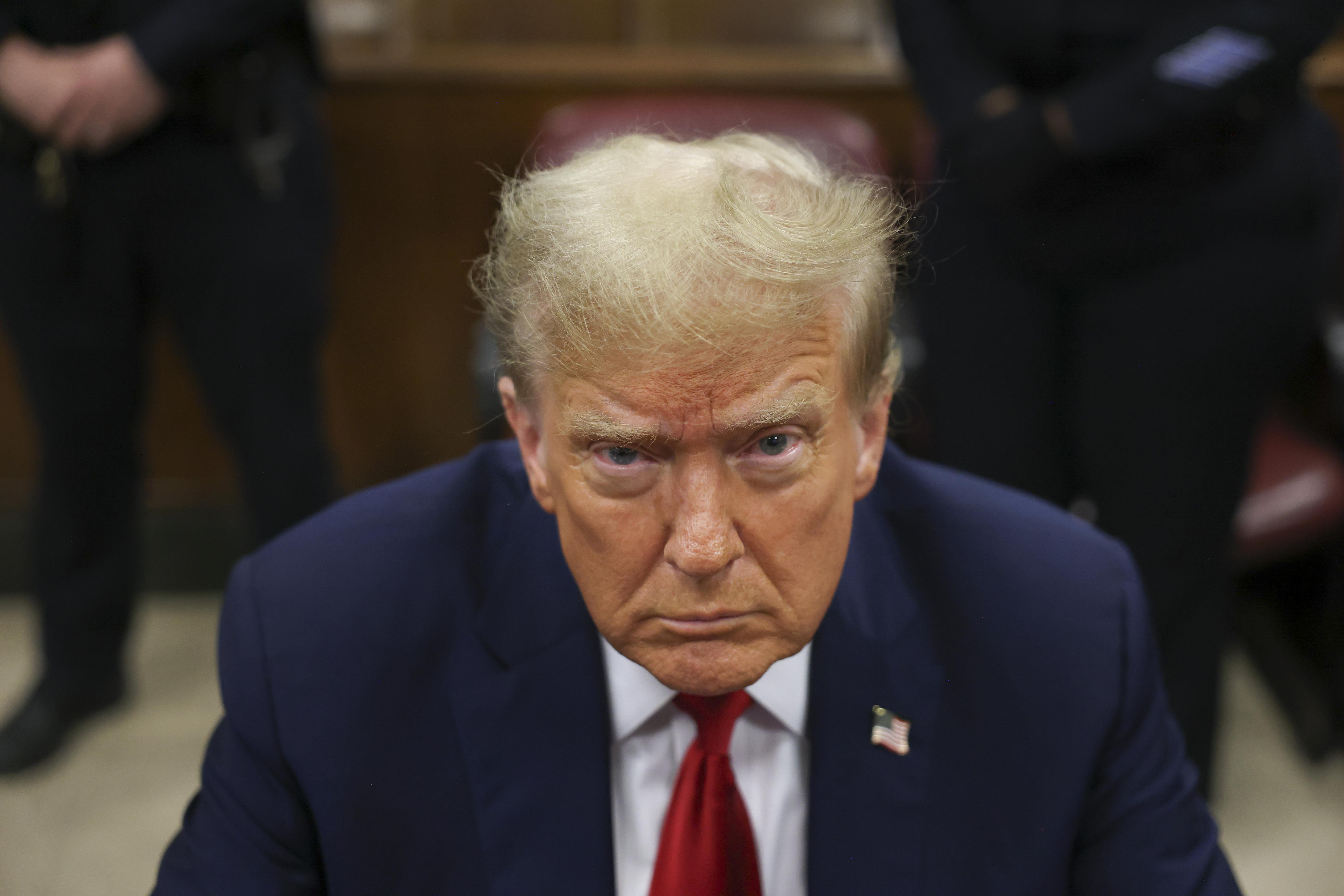Trump anuncia aranceles del 100 % a películas producidas fuera de Estados Unidos