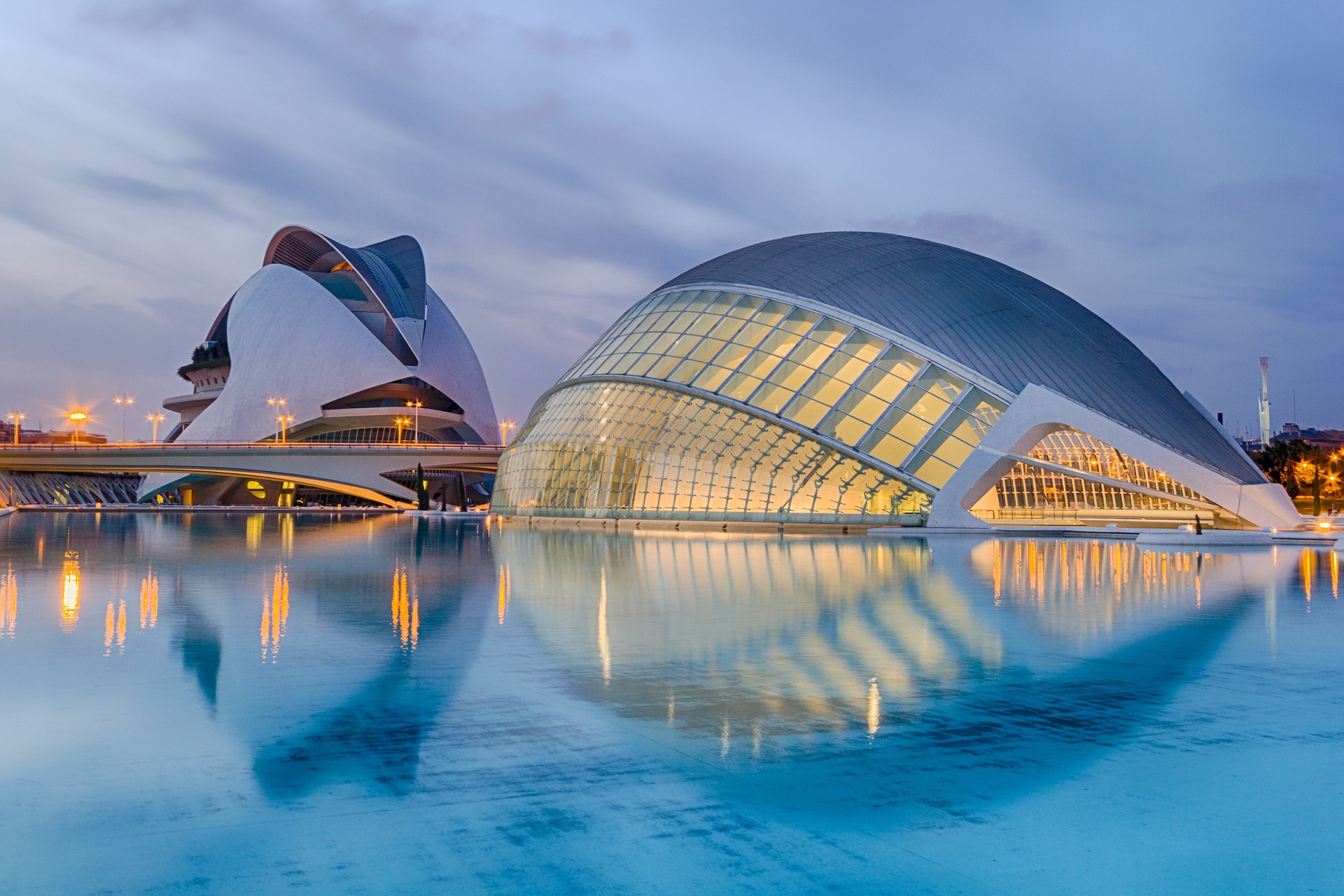 Valencia es una ciudad de sol, playas, historia, cultura y buena gastronomía.