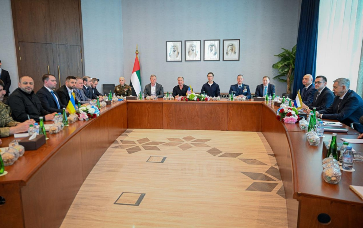 Rusia y Ucrania acuerdan intercambio de prisioneros tras negociaciones en Abu Dabi