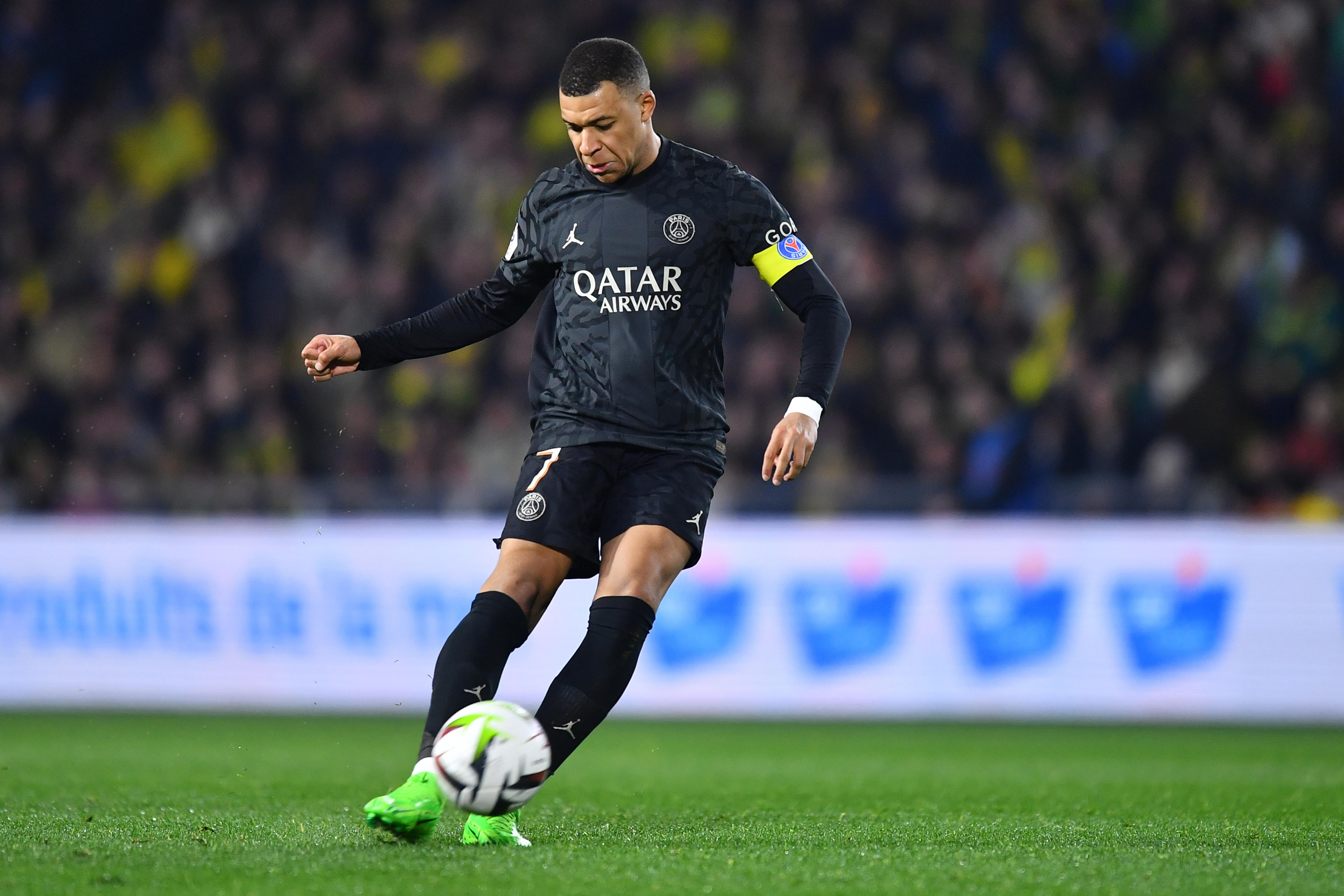 Nantes (France), 17/02/2024.- Paris Saint Germain's Kylian Mbappe in action during the French Ligue 1 soccer match between FC Nantes and Paris Saint Germain in Nantes, Western France, 17 February 2024. (Francia) EFE/EPA/Franco Arland