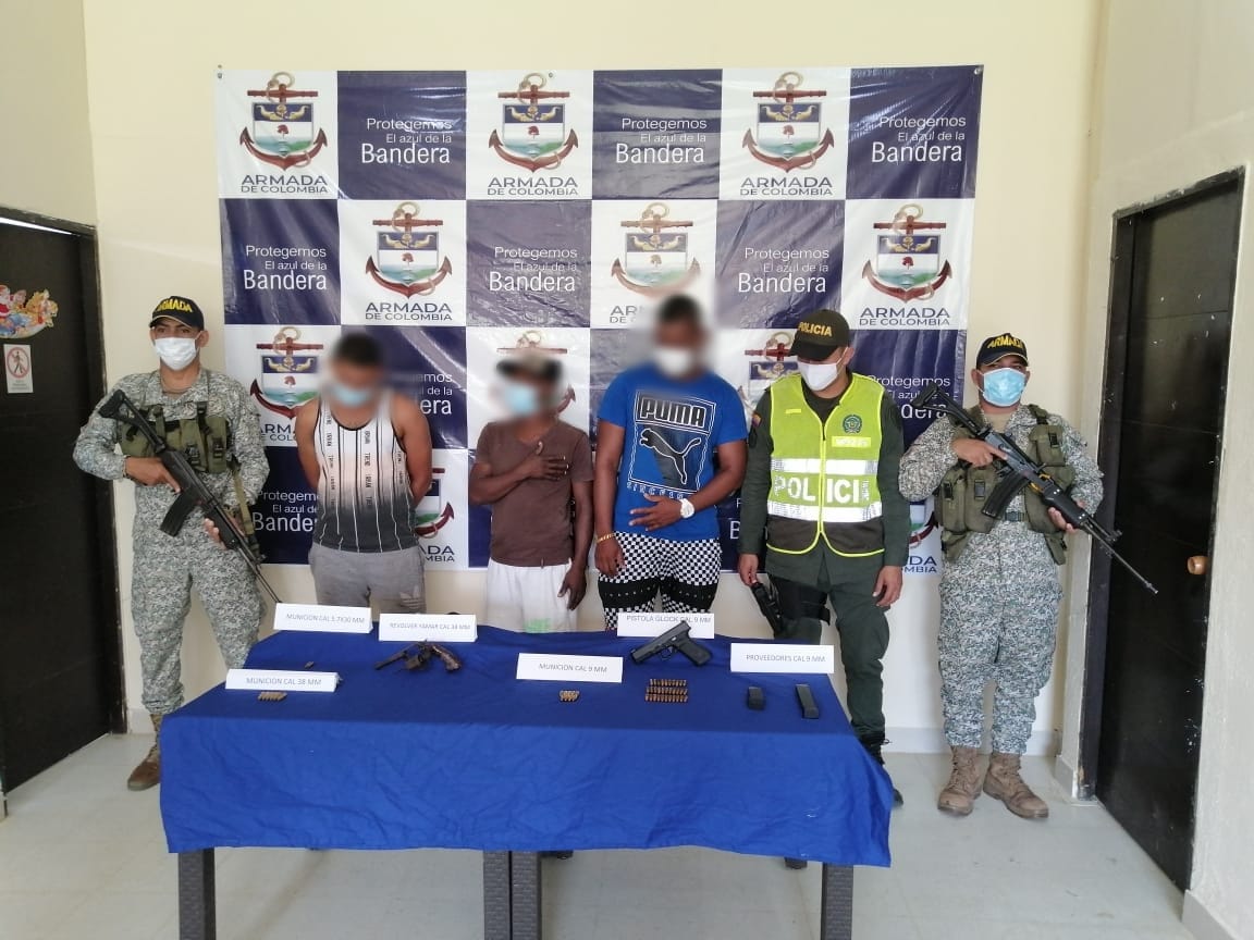 Capturan a tres presuntos integrantes del Clan del Golfo con material de guerra en Chocó