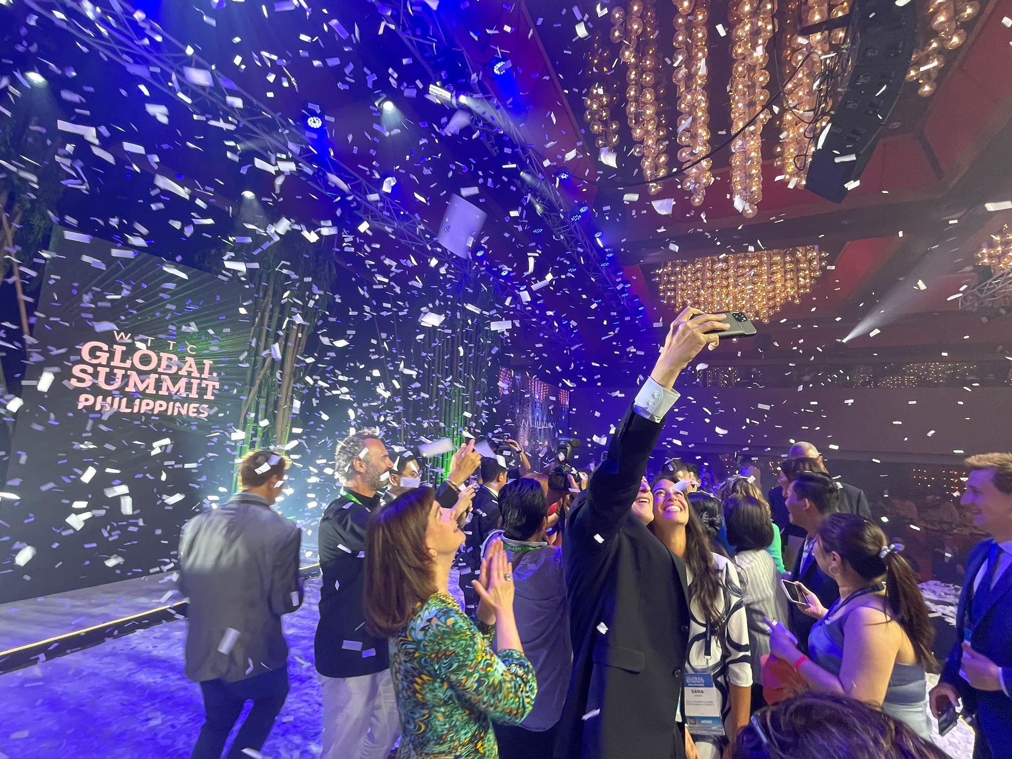 En la versión número 21 de la Cumbre Mundial del Turismo participaron más de mil delegados, incluidos los principales líderes empresariales del mundo, ministros de gobierno y tomadores de decisiones clave de toda esta industria a nivel global.