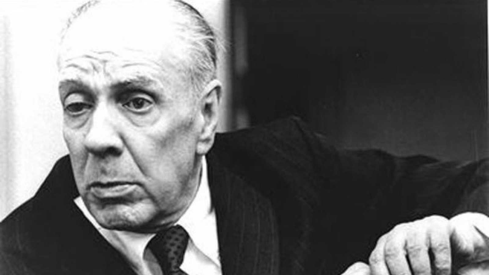 La endemoniada gramática de Borges