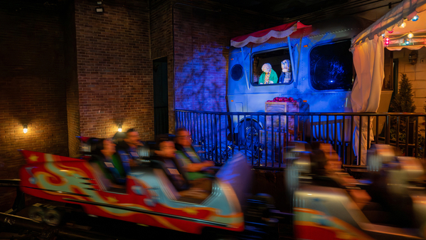 Disney estrena la nueva montaña rusa de Los Muppets y promete una experiencia única: Rock ’n’ Roller Coaster Starring The Muppets