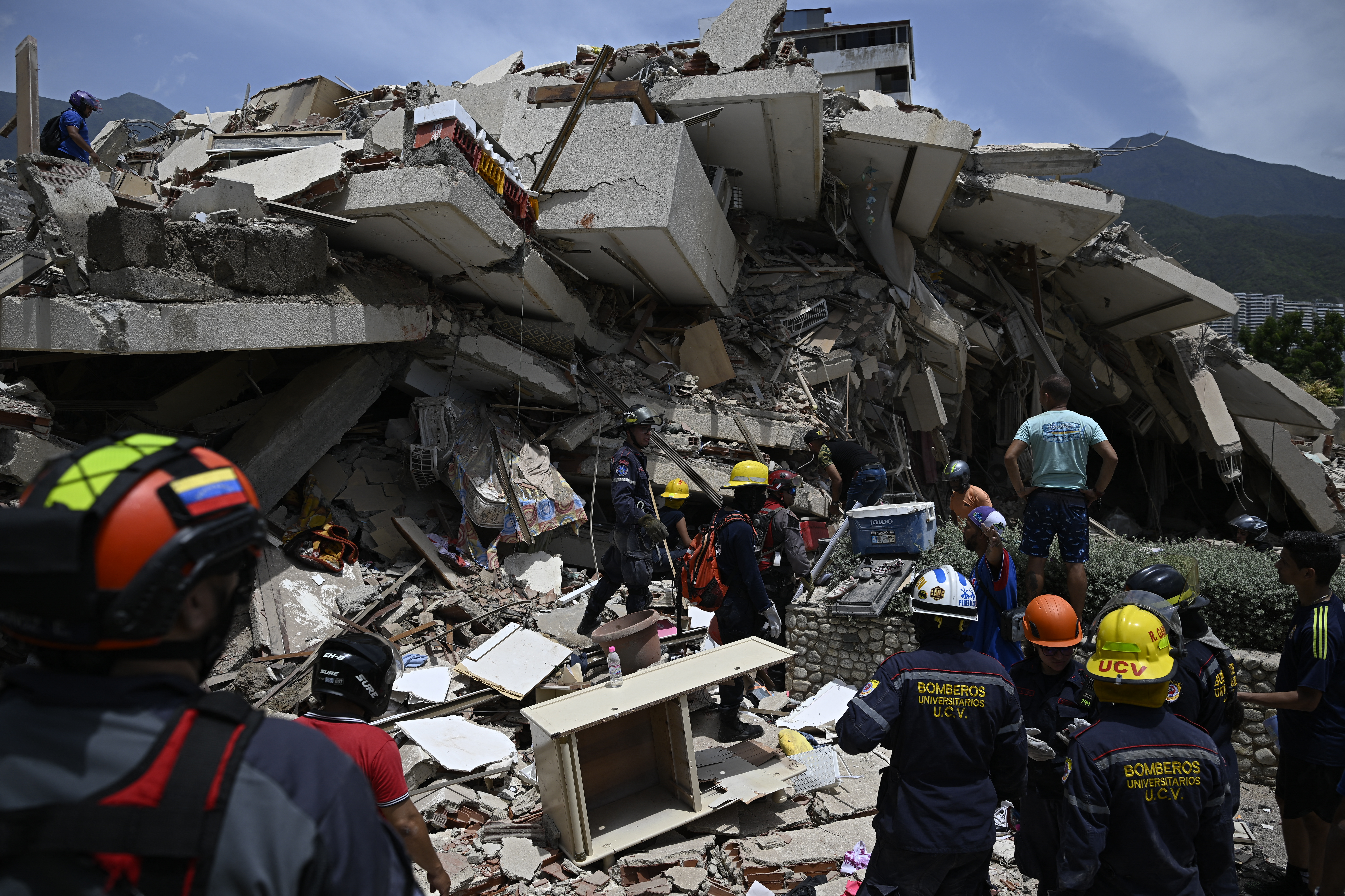 Terremotos en Venezuela, en vivo: “Fuera, fuera”, gritan a Delcy Rodríguez en Caracas