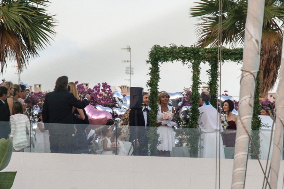 David Guetta renueva sus votos nupciales