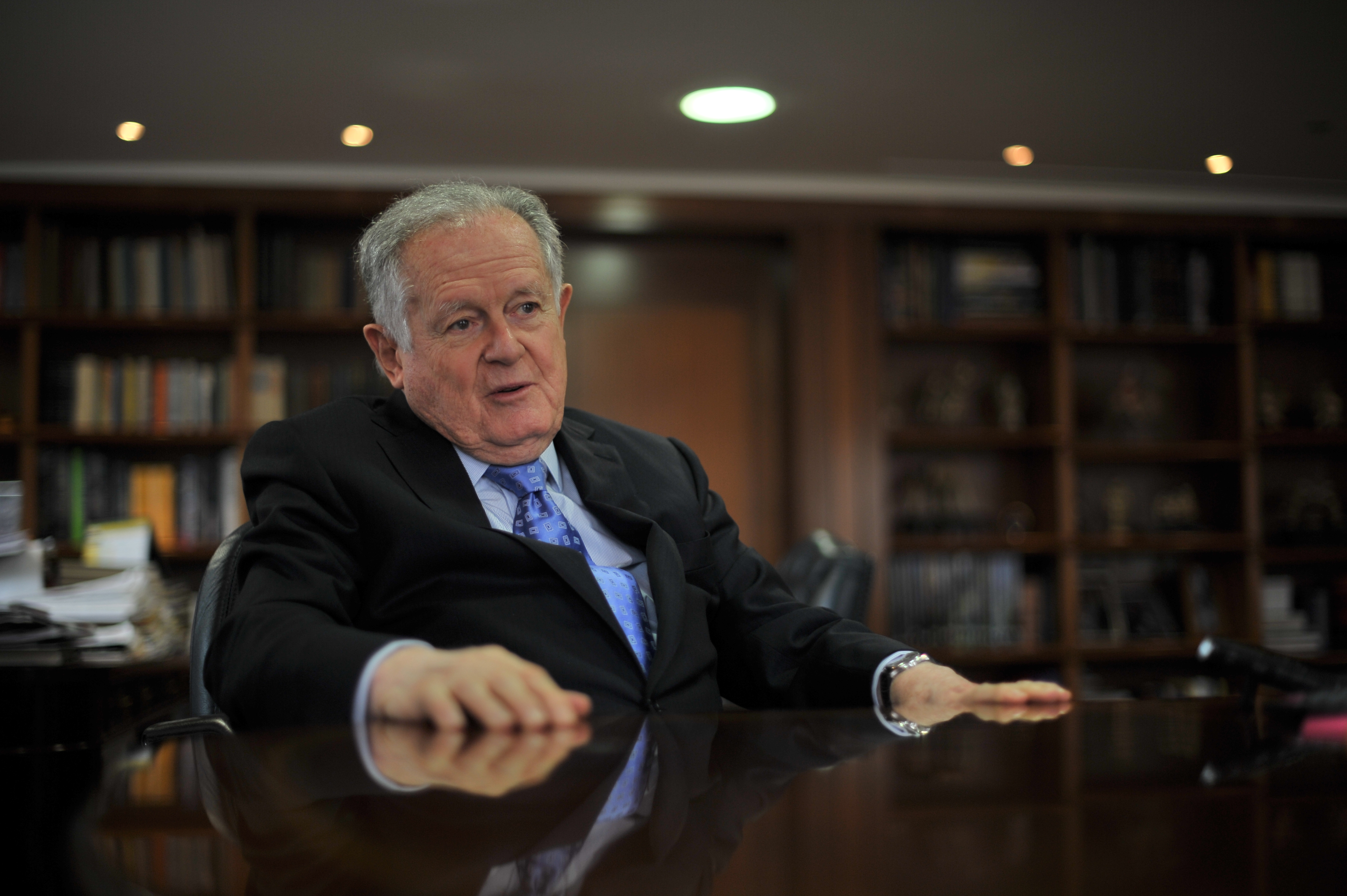 Sarmiento Angulo se suma a la ola de donaciones tras el terremoto con COP 200.000 millones