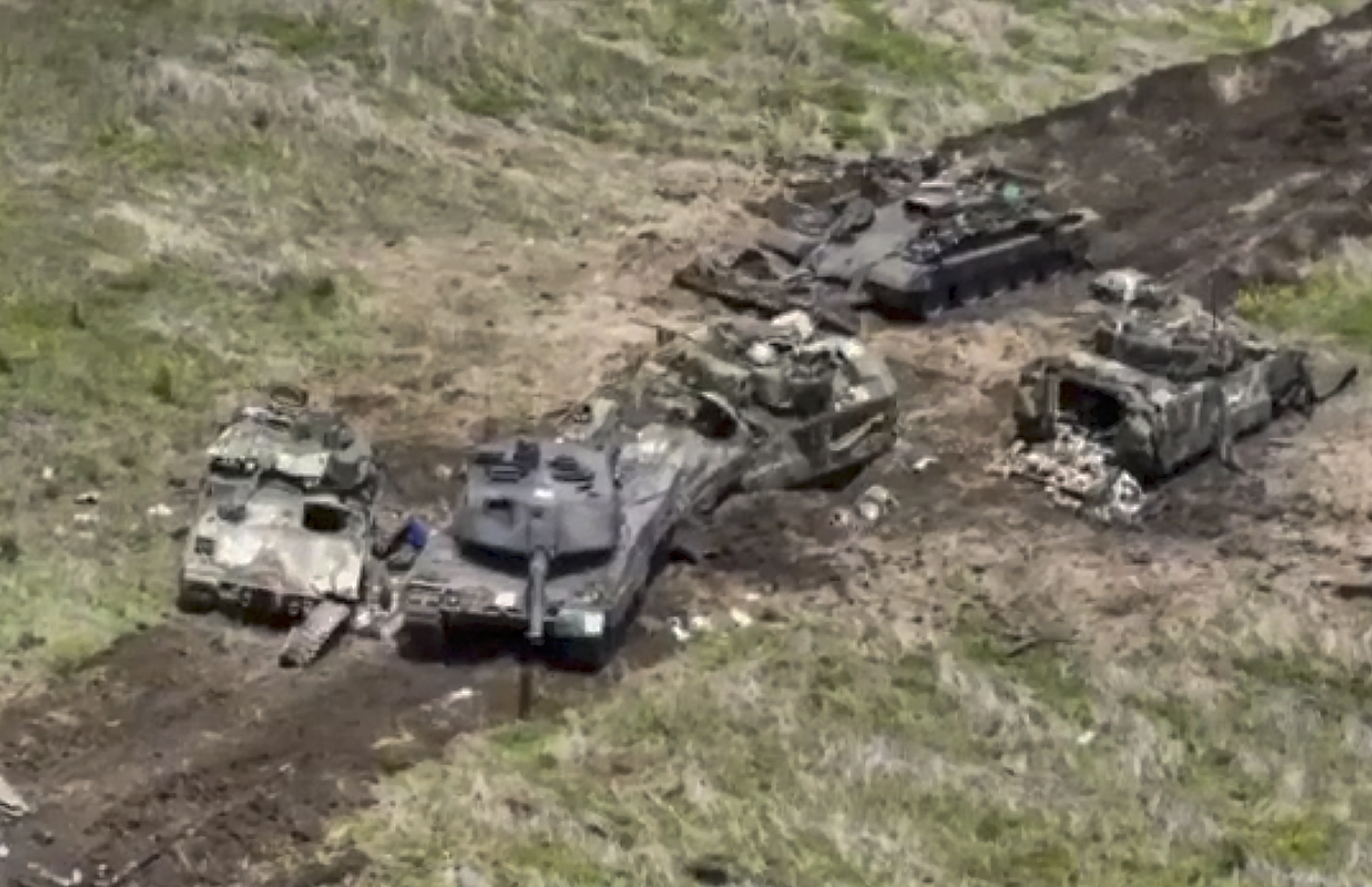 (Ukraine), 09/06/2023.- A still image taken from handout video provided 09 June 2023 by the Russian Defence ministry press-service shows Ukrainian tanks and armored military vehicles destroyed during combat in the Zaporizhzhia region, south of Ukraine, Ukraine. Russian President Vladimir Putin said 'Äòit can be stated with absolute certainty that this offensive has begun, and this is evidenced by the use of the strategic reserves of the Ukrainian army.'Äô (Rusia, Ucrania) EFE/EPA/RUSSIAN DEFENCE MINISTRY PRESS SERVICE/HANDOUT HANDOUT EDITORIAL USE ONLY/NO SALES HANDOUT EDITORIAL USE ONLY/NO SALES
