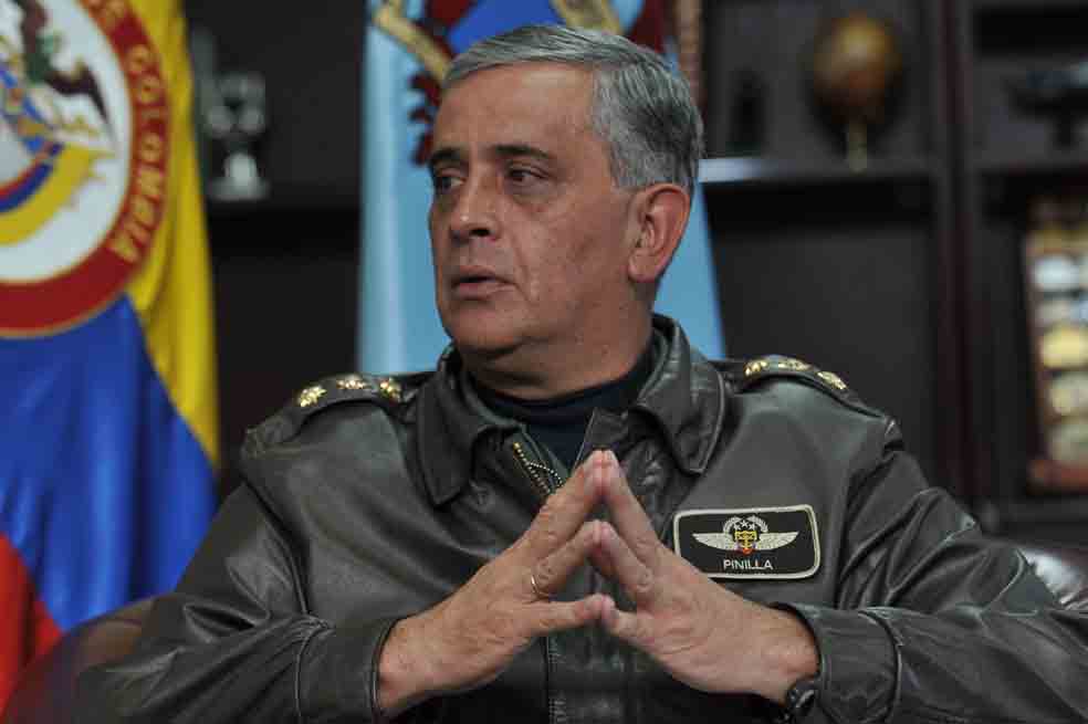 Se salvó hijo del excomandante de la Fuerza Aérea