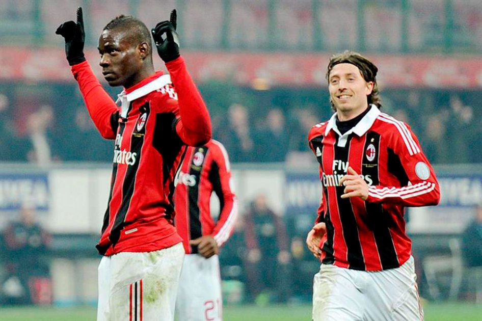 AC Milan venció a Parma 2-1 con nuevo gol de Balotelli