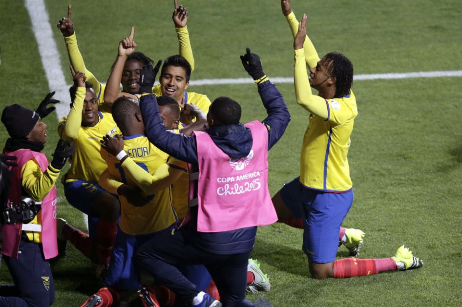 México pierde ante Ecuador y se despide de la Copa América