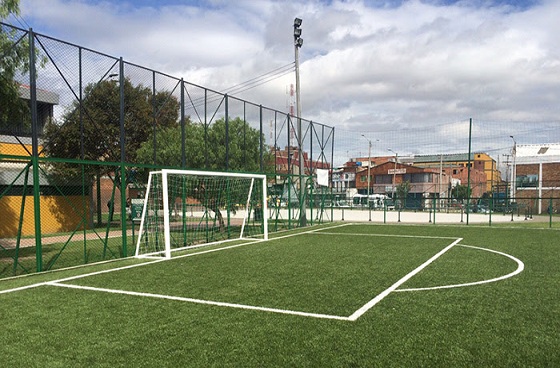 Habilitan nuevas canchas de fútbol y tenis en la localidad de Kennedy
