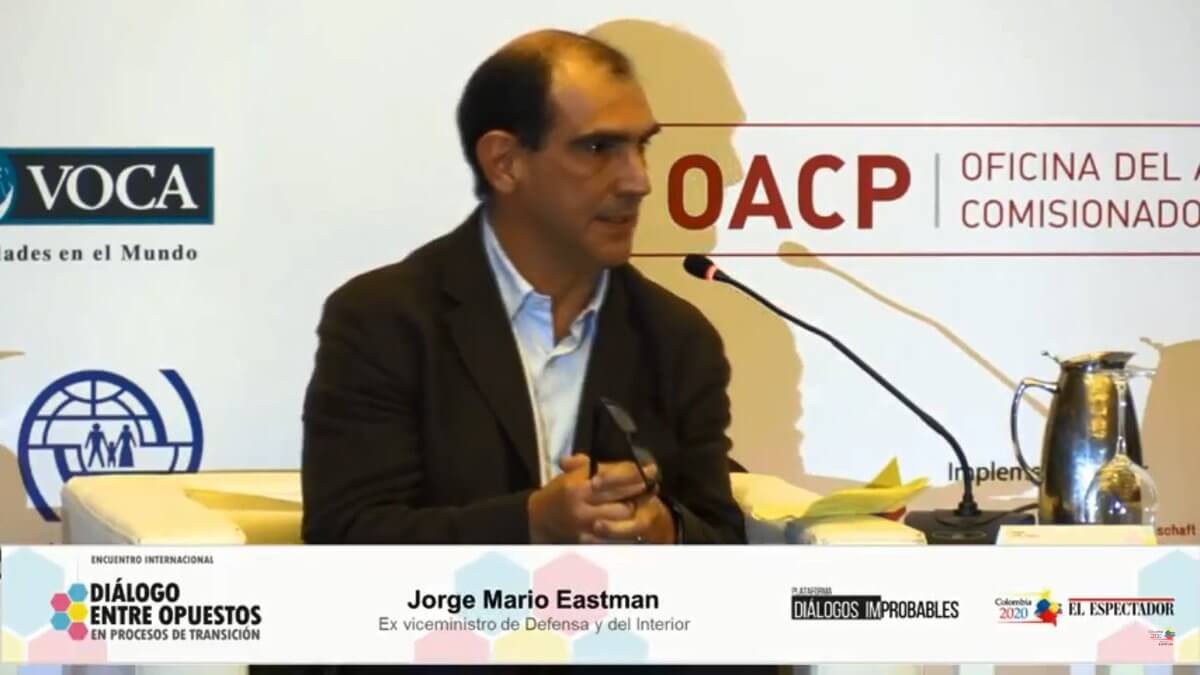 Jorge Mario Eastman renunció a la Secretaría General de la Presidencia