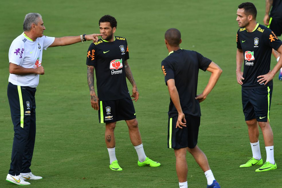 Uruguay-Brasil y Argentina-Chile, los clásicos de la fecha 13 de la eliminatoria